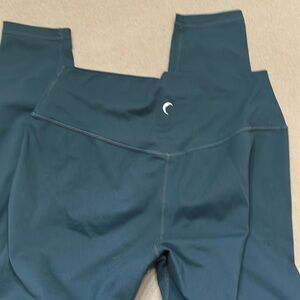 Women’s Zyia legging.